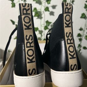 Edie Knit High top sneakers